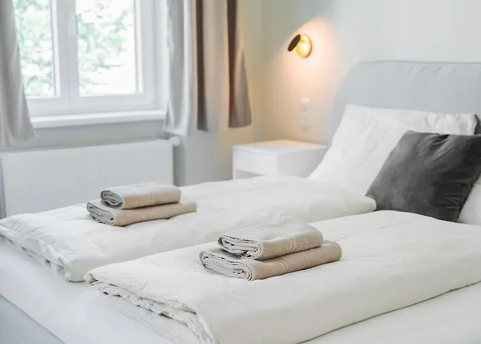 Premium Apartment - Walking Distance To City Center